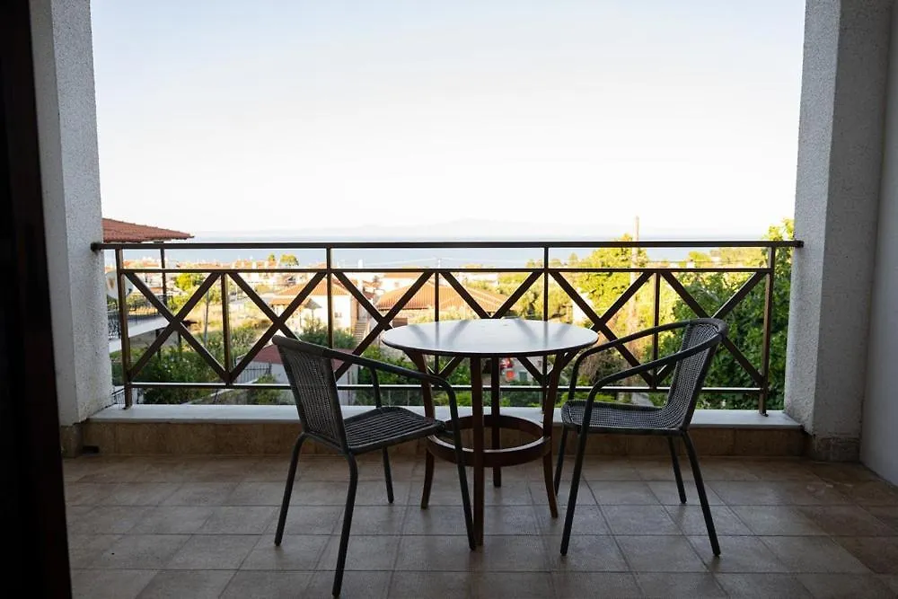 Este Luxury Apartments Kriopigi