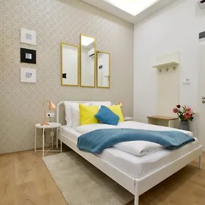  Apartment St. King 11 Ungarn